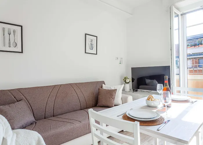 Joivy Sublime Flat With Balcony Apartment Milan
