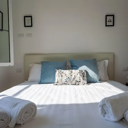 Joivy Sublime Flat With Balcony Διαμέρισμα